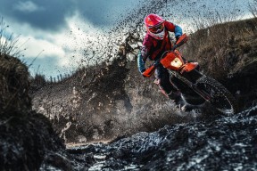 开云体育下载-金州勇士常规赛血战利物浦，孙铭徽砍下30记关键球，全场沸腾