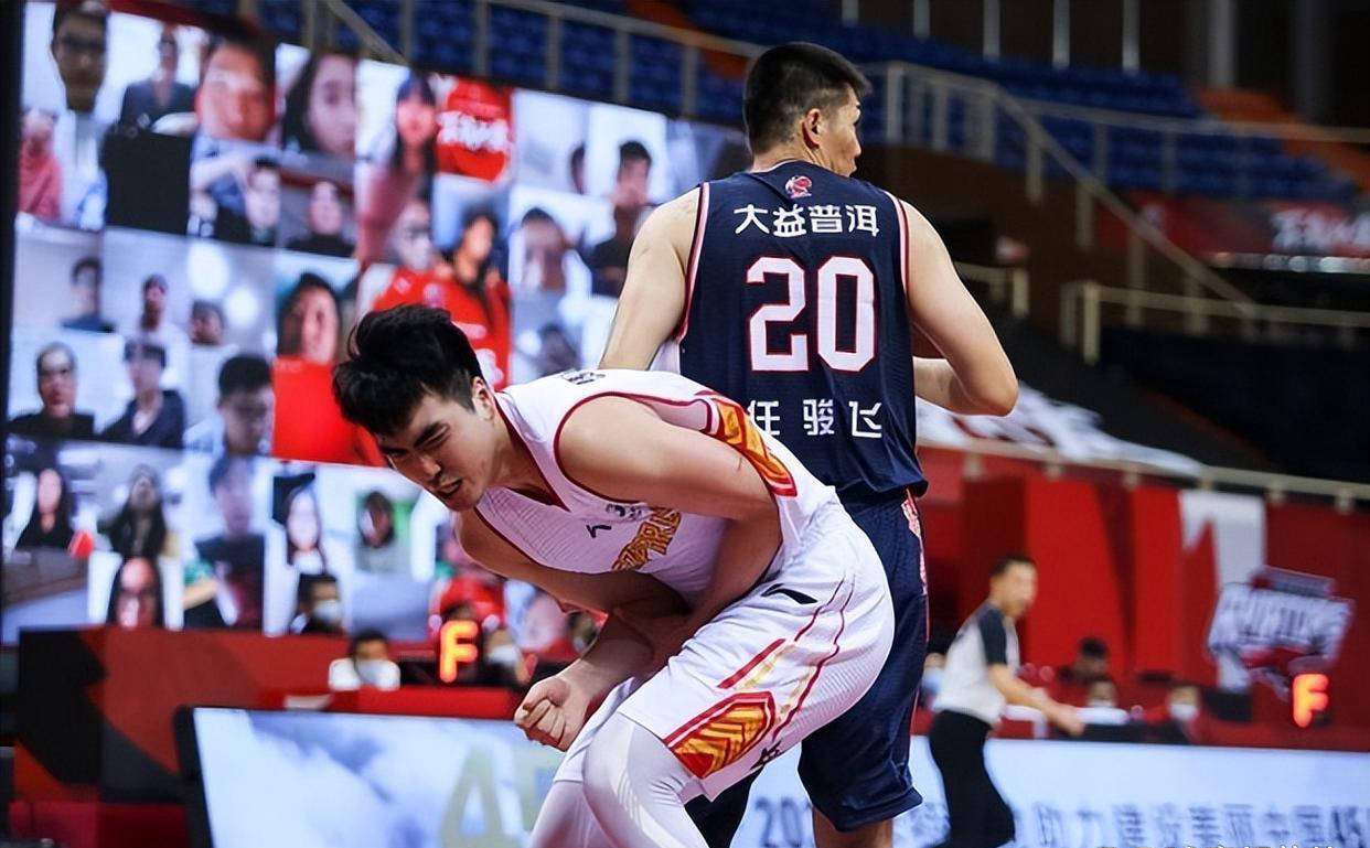 关于湖南男篮奋力拼搏，险胜辽宁队逼平的信息
